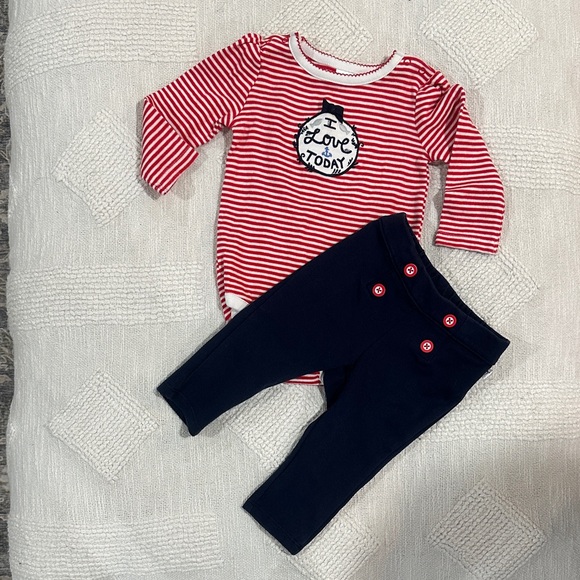 Gymboree Red and Navy Kids Matching Set - Picture 1 of 3